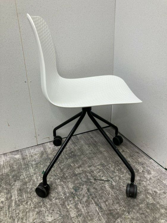 キャスター付きシェルチェア 商品画像7