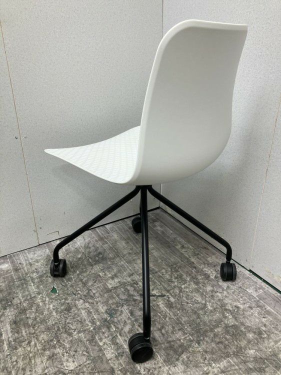 キャスター付きシェルチェア 商品画像9
