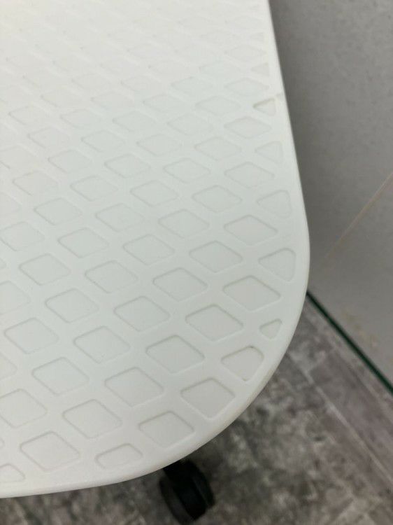 キャスター付きシェルチェア 商品画像4