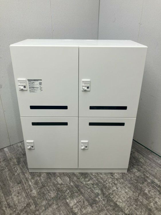 オカムラピクスラインシリーズ ダイヤル式4人用パーソナルロッカー 商品画像1