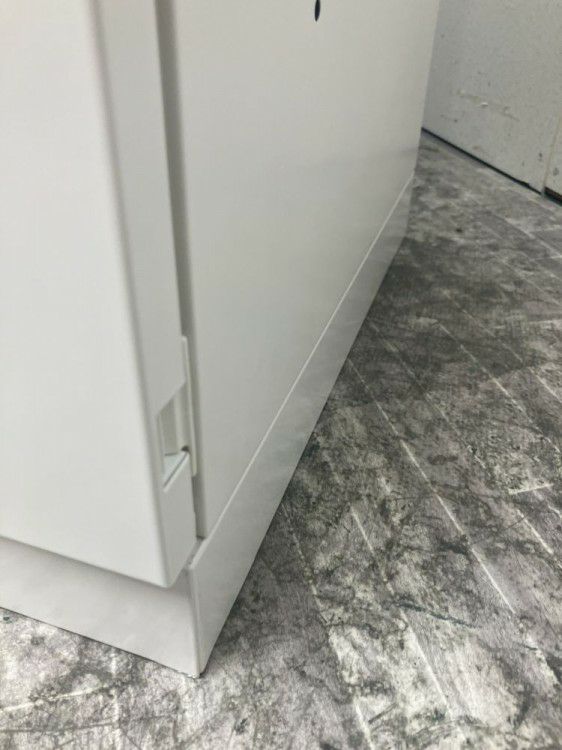 オカムラピクスラインシリーズ ダイヤル式4人用パーソナルロッカー 商品画像5