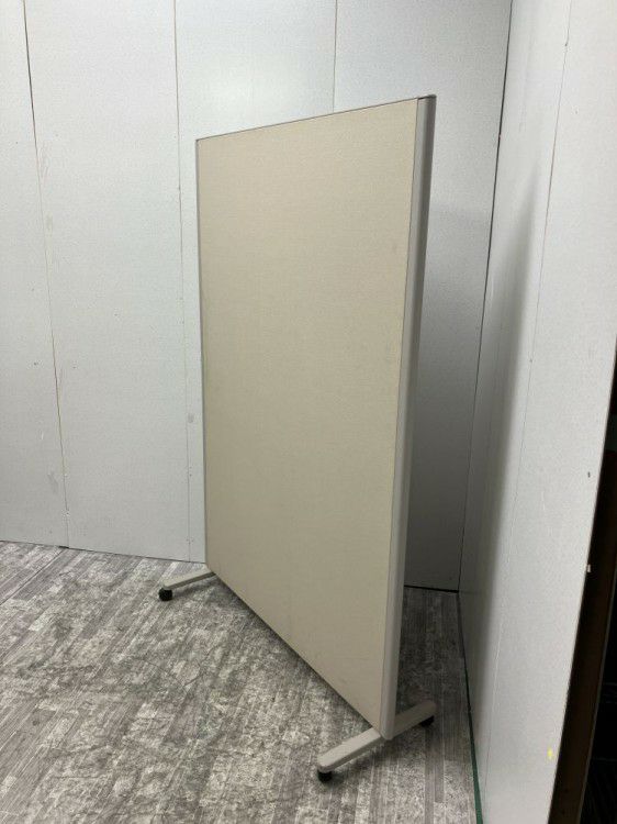 コクヨキャスター付きパーティション 商品画像2