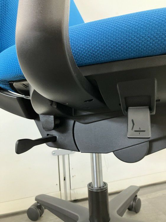 コクヨミトラチェア 固定肘付ミトラチェア 商品画像7