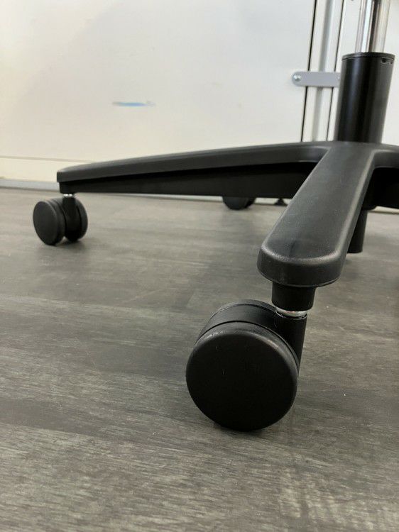 コクヨミトラチェア 固定肘付ミトラチェア 商品画像10