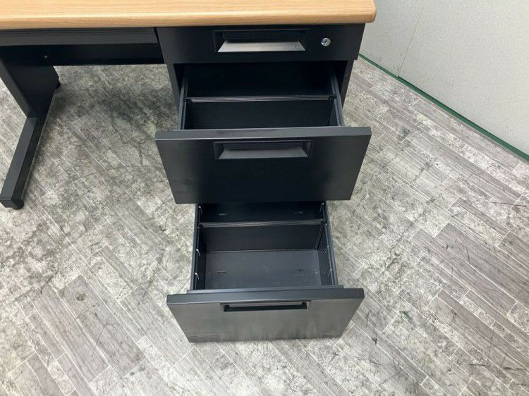 プラスフラットラインシリーズ 1000片袖デスク 商品画像4