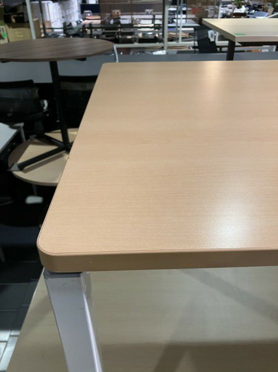 オカムラAption Free(アプションフリー)シリーズ 2100ミーティングテーブル 商品画像6