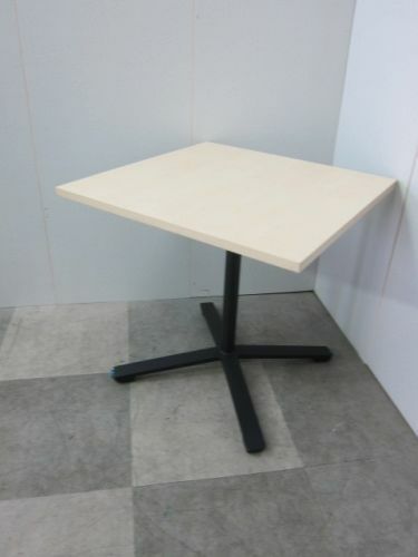 コクヨビエナ（VIENA）シリーズ 750角テーブル 商品画像1