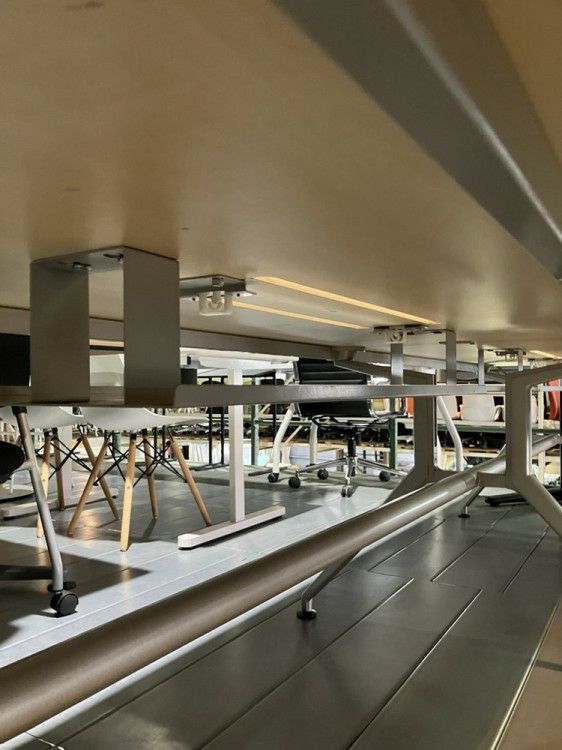 イトーキDDシリーズ 3200ミーティングテーブル 商品画像9