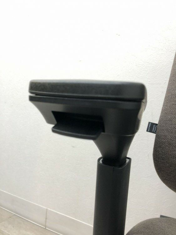 コクヨ Duora2(デュオラ2)チェア 可動肘付デュオラ2チェア　 商品画像19