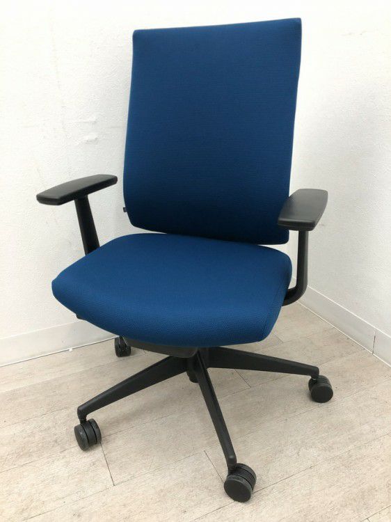 コクヨWizard4(ウィザード4)シリーズ 固定肘付ウィザード４チェア 商品画像1