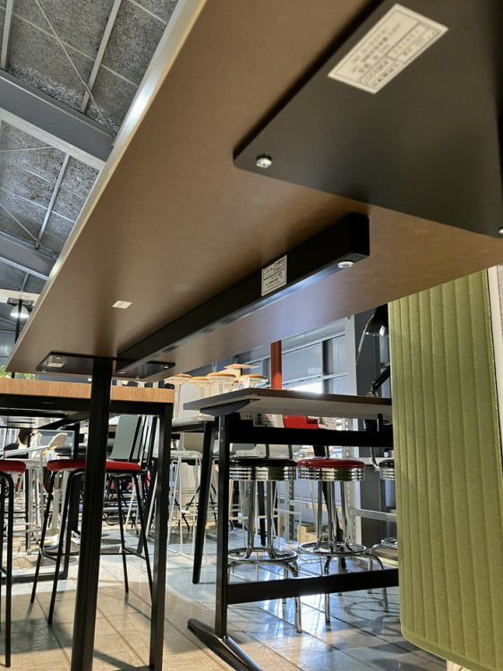 ウチダ（内田洋行）NEUT(ニュート)シリーズ+Hazel(ヘーゼル)シリーズ 1800カウンターテーブル+ハイチェア2脚セット 商品画像9