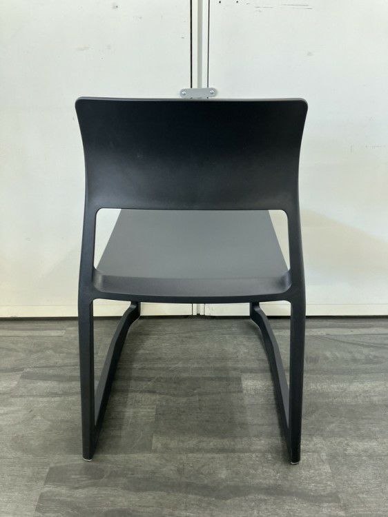 Vitra（ヴィトラ）ティプトンチェア 商品画像4