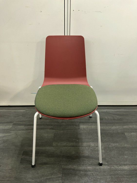 コクヨMycket(ミケット)シリーズ ミーティングチェア2脚セット 商品画像3