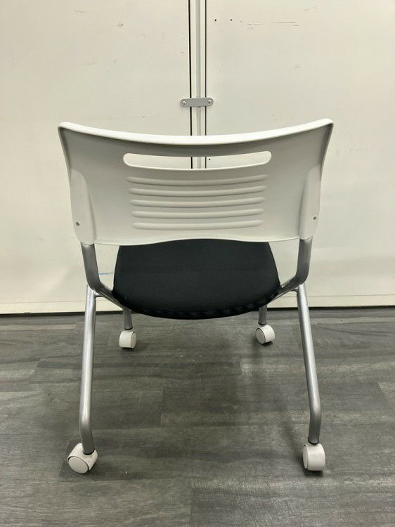 井上金庫ネスティングチェア 商品画像4