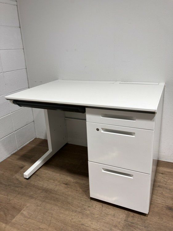 コクヨisシリーズ 1000片袖デスク 商品画像1