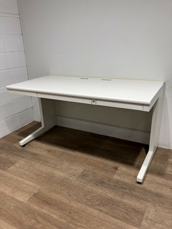 プラス1400平デスク 商品画像1