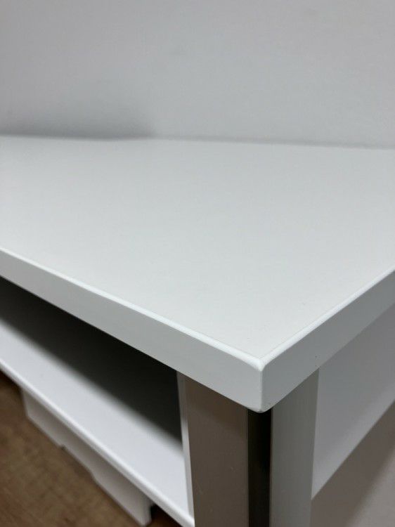 コクヨSAシリーズ 壁面AV機器台 商品画像2