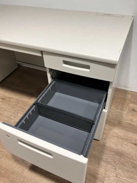 コクヨBS+シリーズ 1600両袖デスク 商品画像7