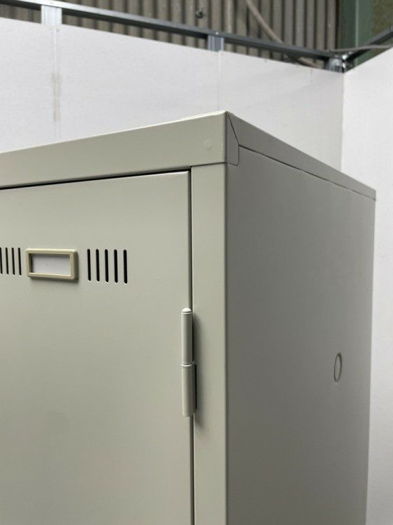 ライオンLEOシリーズ 2人用ロッカー 商品画像4