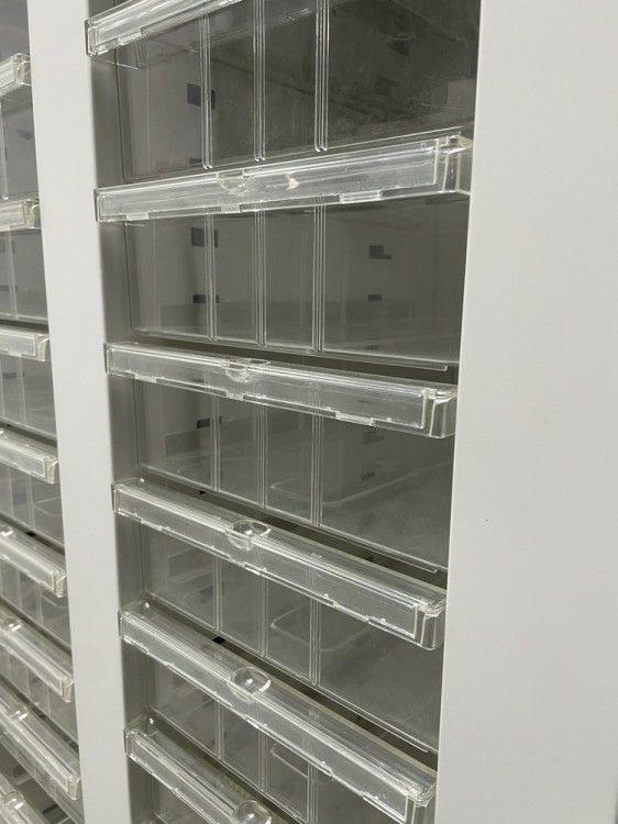 井上金庫ICシリーズ クリアトレーキャビネット 商品画像8