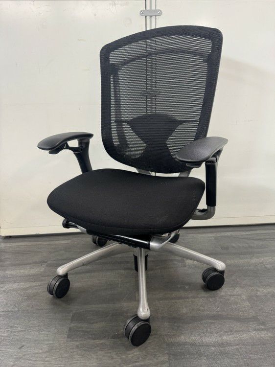 オカムラコンテッサ（Contessa）チェア 可動肘付コンテッサチェア 商品画像1