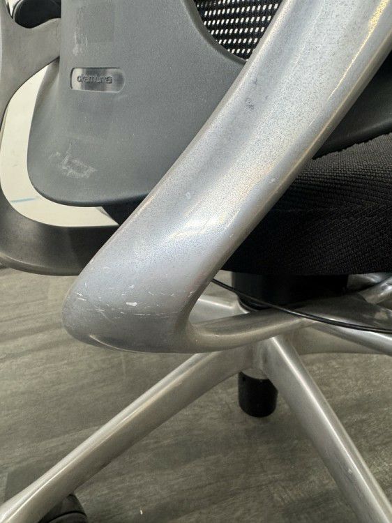 オカムラコンテッサ（Contessa）チェア 可動肘付コンテッサチェア 商品画像16