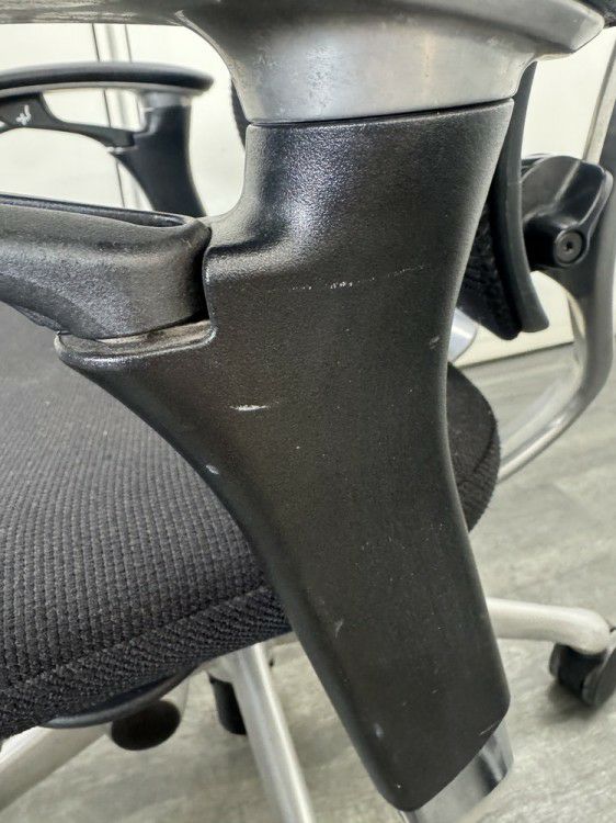 オカムラコンテッサ（Contessa）チェア 可動肘付コンテッサチェア 商品画像17