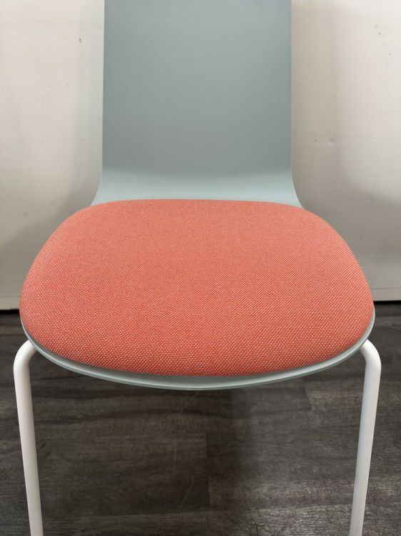 コクヨMycket(ミケット)シリーズ スタッキングチェア2脚セット 商品画像5