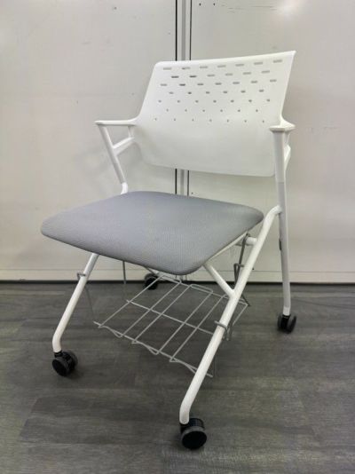 コクヨビエナ（VIENA）シリーズ ネスティングチェア6脚セット 商品画像1