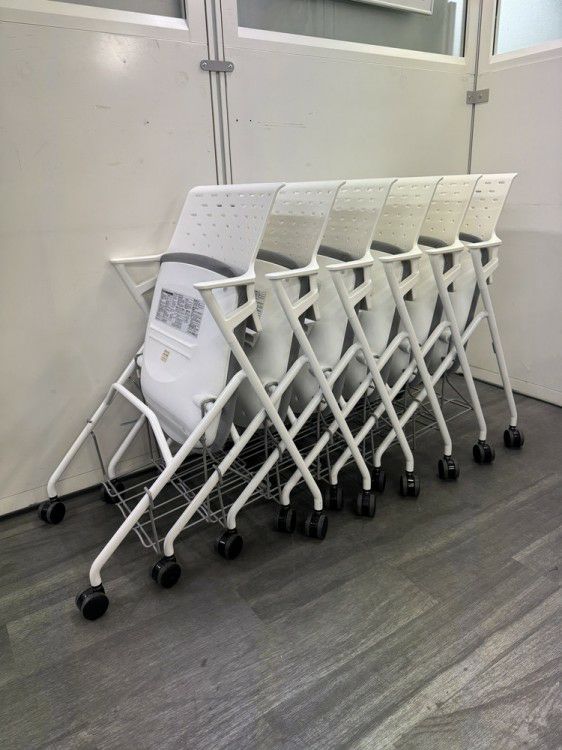 コクヨビエナ（VIENA）シリーズ ネスティングチェア6脚セット 商品画像11