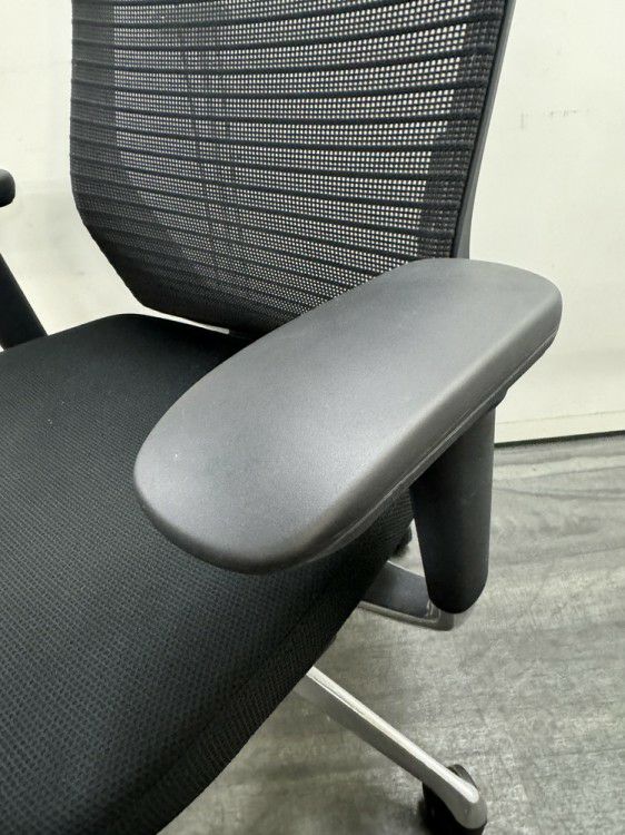 オカムラChoral（コーラル）チェア 可動肘付コーラルチェア 商品画像7