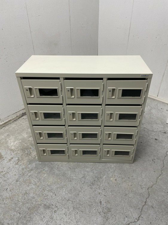 ライオン12人用ロッカー 商品画像4