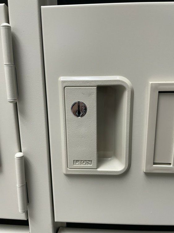 ライオン12人用ロッカー 商品画像7