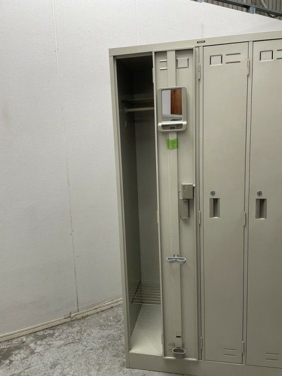 コクヨLKシリーズ　（コクヨ） 4人用ロッカー 商品画像7