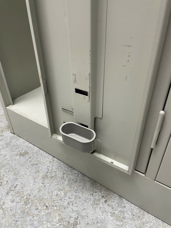 コクヨLKシリーズ　（コクヨ） 4人用ロッカー 商品画像12