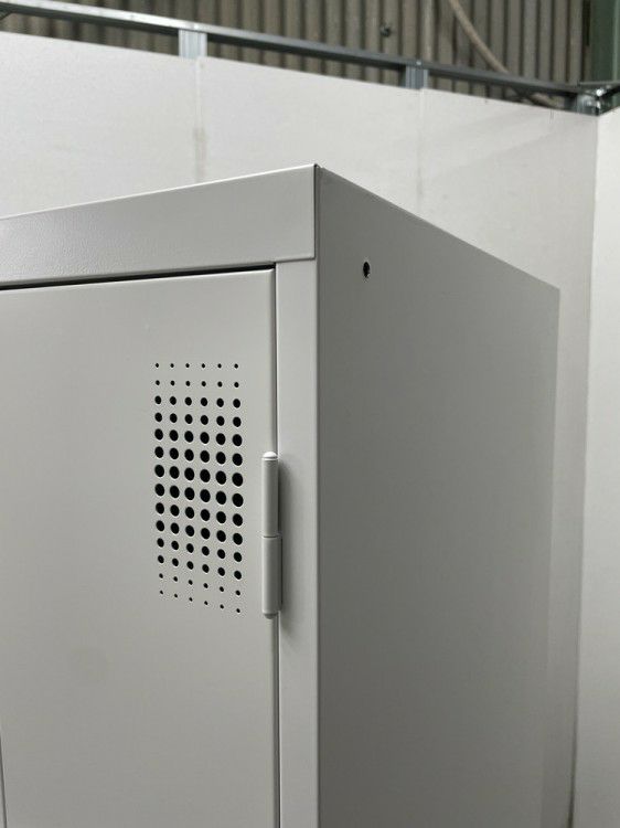 豊国工業4人用ロッカー 商品画像4