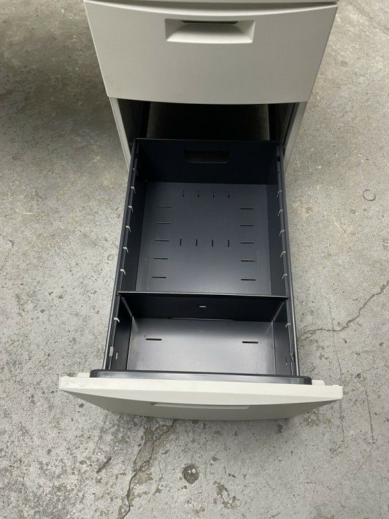 イトーキCZRシリーズ 1100片袖デスク 商品画像10