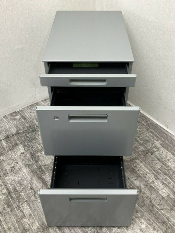 コクヨワークヴィスタ（WorkVista）シリーズ 3600フリーアドレスデスク＋ワゴン7点セット 商品画像8