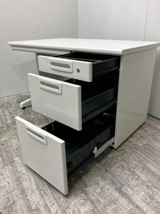 プラスLAシリーズ 1200片袖デスク 商品画像9