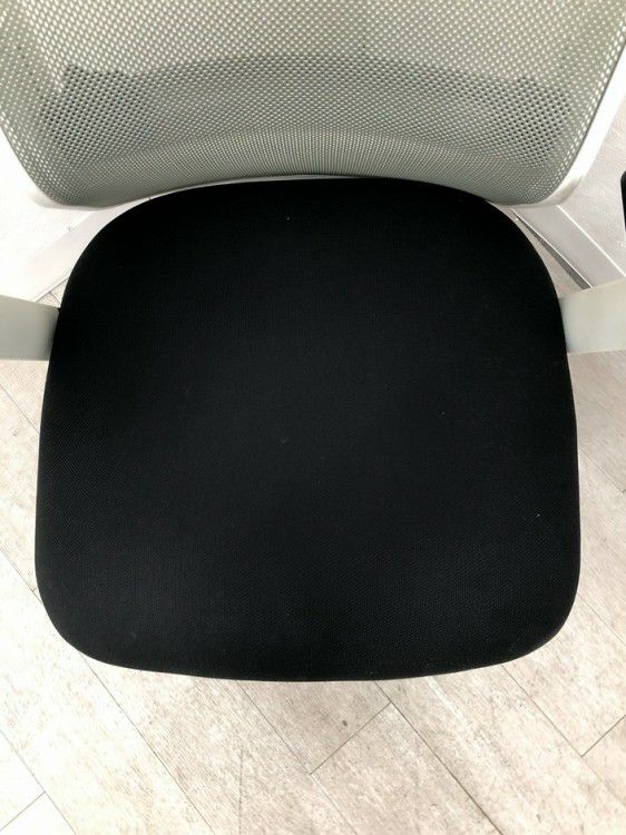 コクヨエントリー（ENTRY）チェア 可動肘付エントリーチェア 商品画像8