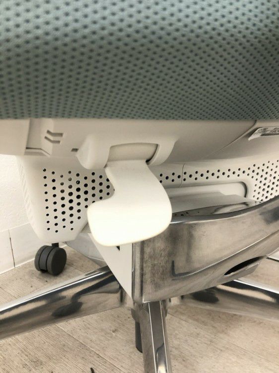 コクヨing(イング)チェア 固定肘付イングチェア 商品画像10