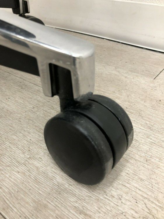 コクヨINSPINE（インスパイン）チェア 固定肘付インスパインチェア 商品画像14