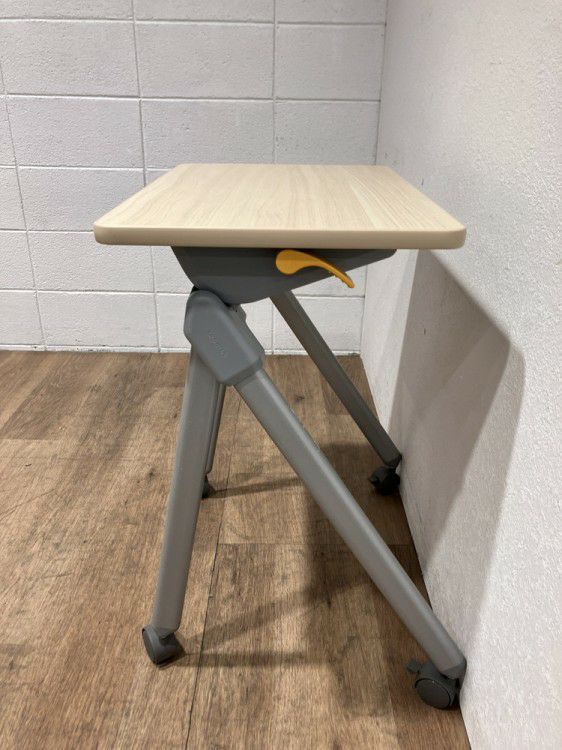ウチダ（内田洋行）コミューネ(Commune)シリーズ 学習机 商品画像5