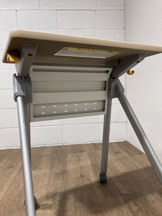 ウチダ（内田洋行）コミューネ(Commune)シリーズ 学習机 商品画像6