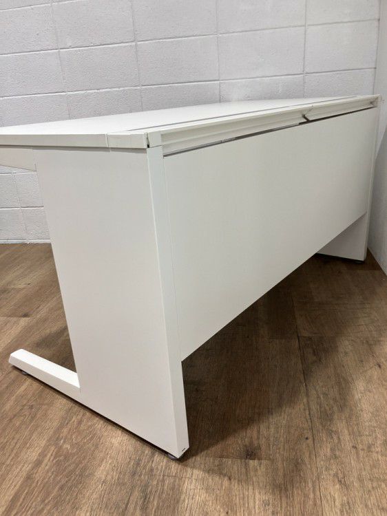 イトーキCZRシリーズ 1400平デスク 商品画像10