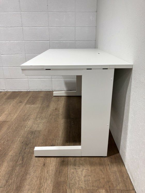 ウチダ（内田洋行）SCAENA（スカエナ）シリーズ　Sタイプ 1400平デスク 商品画像6