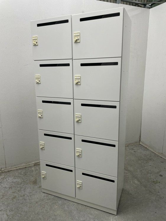 コクヨiNON(イノン)シリーズ 10人用パーソナルロッカー 商品画像1