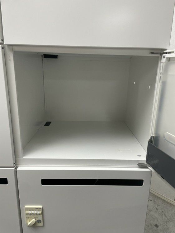 コクヨiNON(イノン)シリーズ 10人用パーソナルロッカー 商品画像9