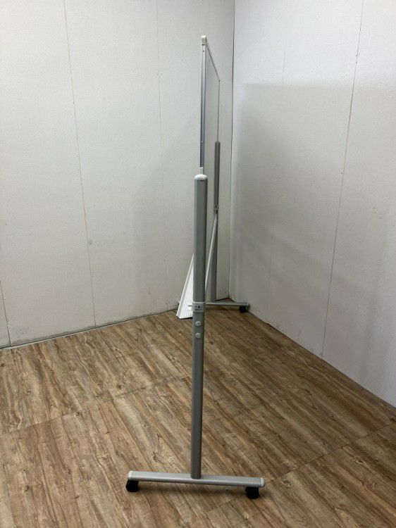 オカムラ脚付両面ホワイトボード 商品画像4