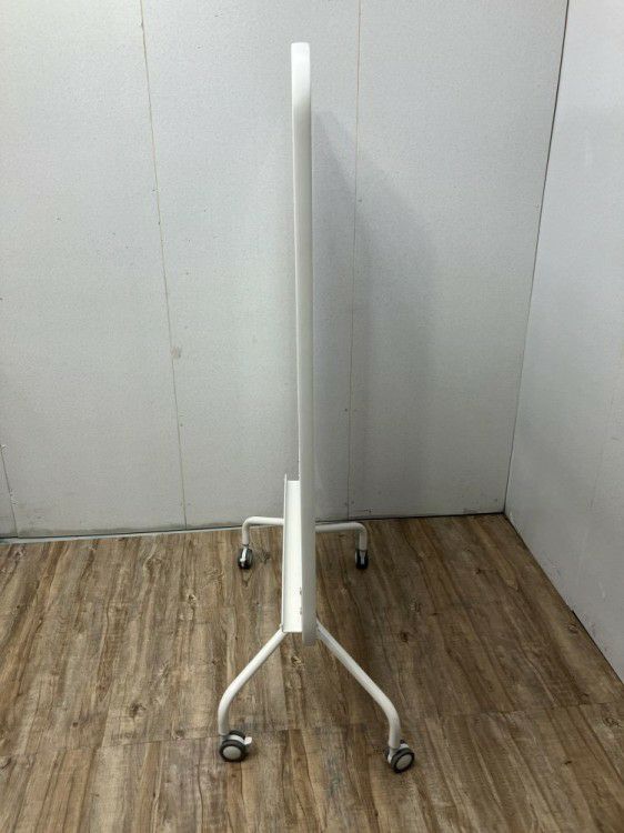 イトーキアクティバシリーズ 縦型脚付両面ホワイトボード 商品画像3